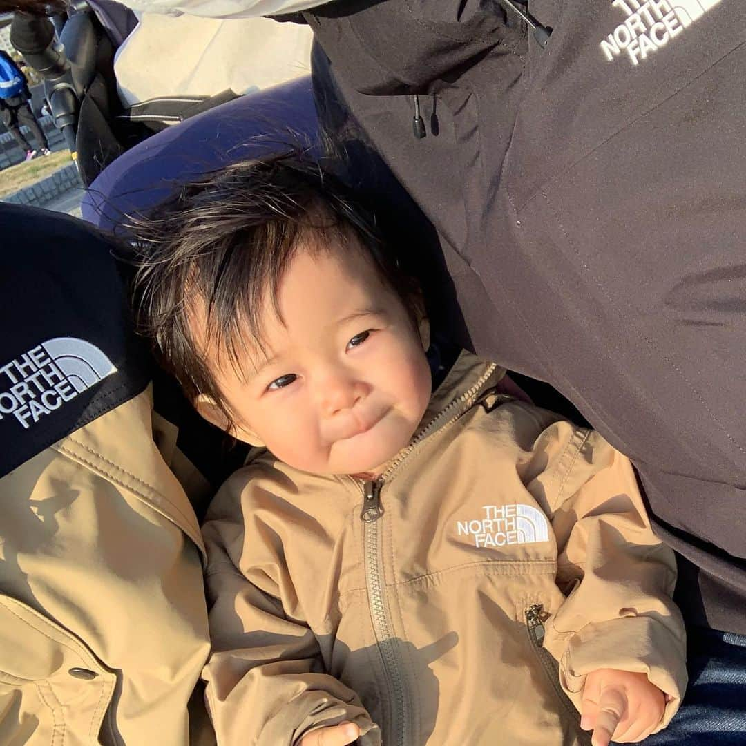 山崎晃平のインスタグラム：「お揃い😂 . . . #northface #ノースフェイス #お揃いコーデ #親子リンクコーデ」