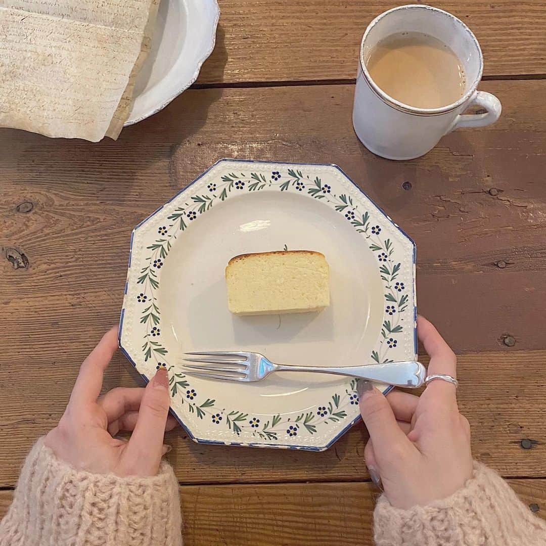 岡元優香のグルメインスタ