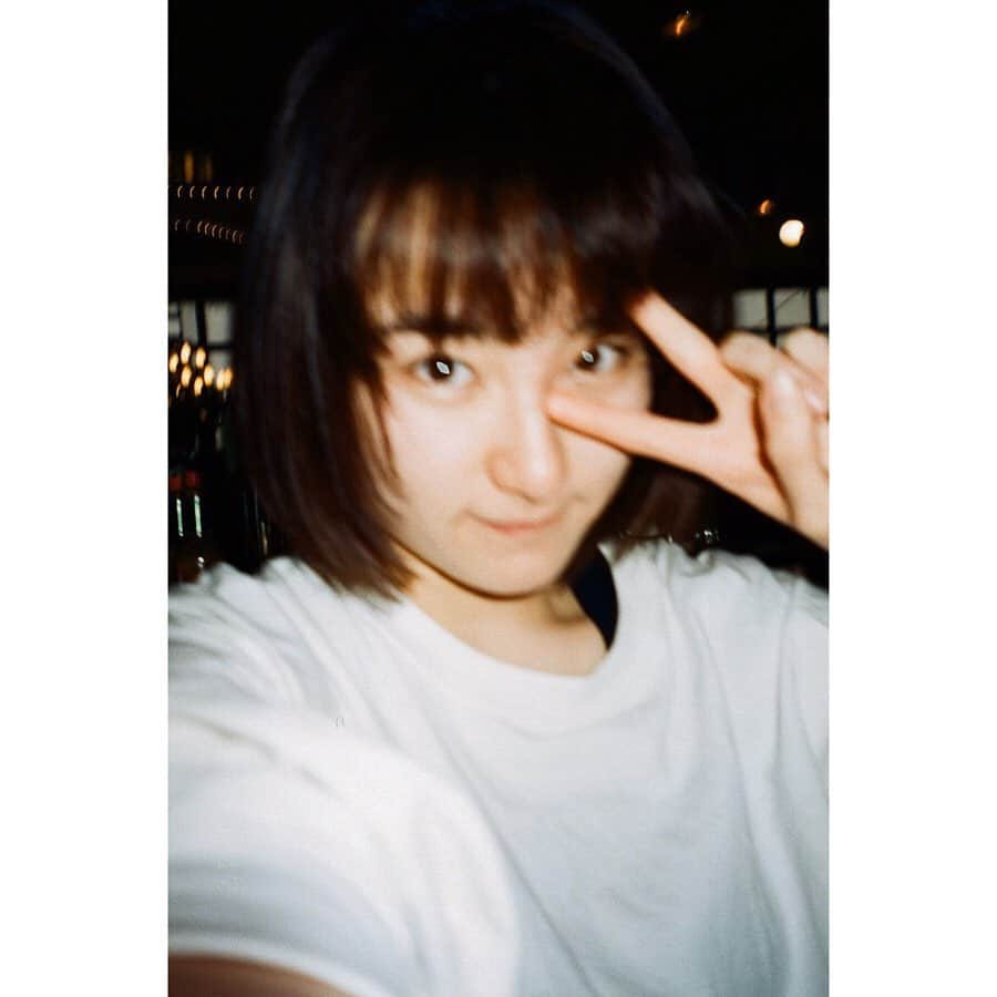 早乙女ゆうさんのインスタグラム写真 - (早乙女ゆうInstagram)「現像出したときに撮った覚えのない写真が一枚入ってたら面白そうだなーと勝手に自撮りしておいた。🎞（ハマダのだから出来たこと） まぁまぁの出来だね。ぴーす。」2月24日 17時25分 - yu.saotome