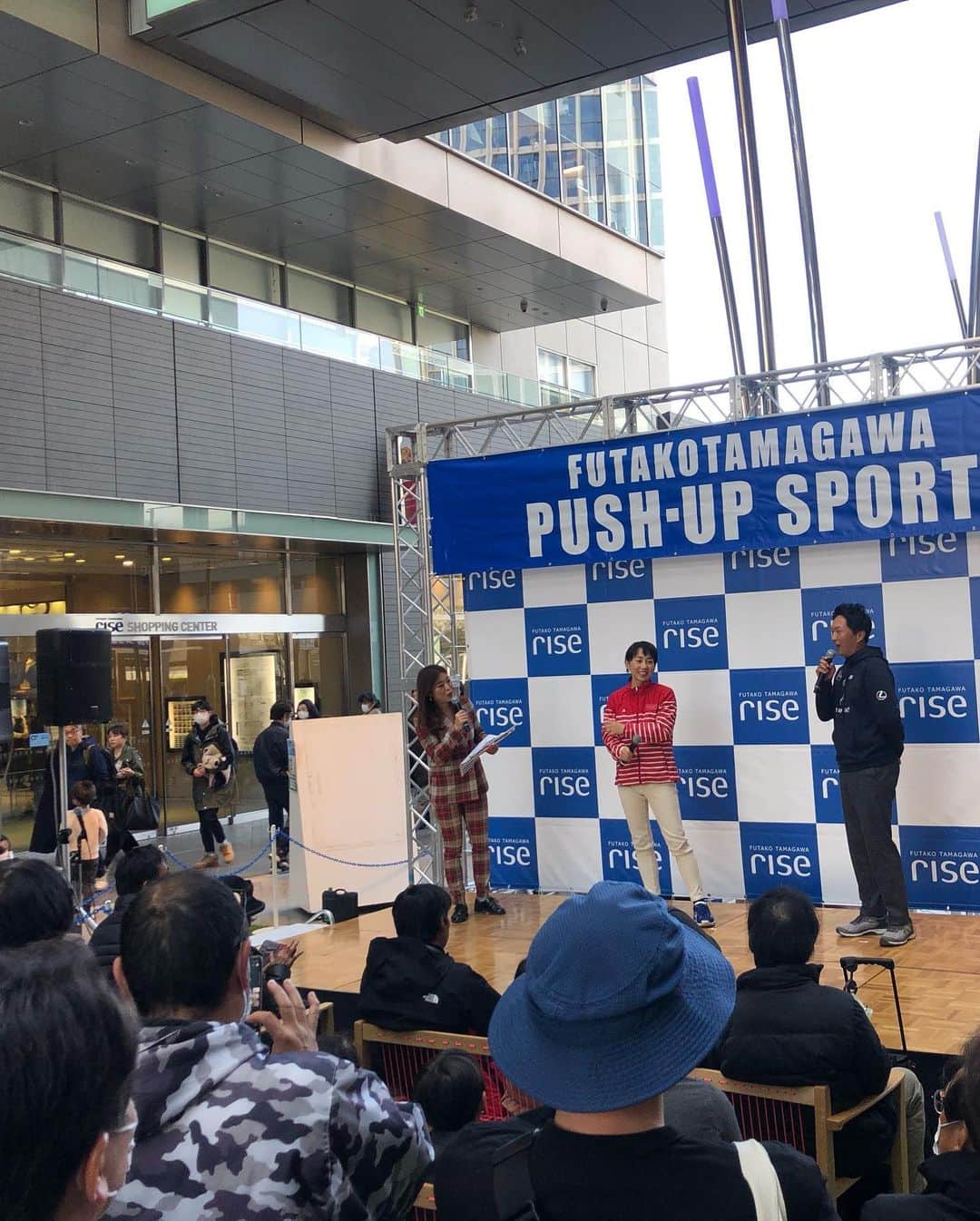 SHINDODAISUKEさんのインスタグラム写真 - (SHINDODAISUKEInstagram)「#pushupsports #二子玉川RISE #LEXUS #東尾理子さん #ゴルフキッズ沢山 #🙏✨✨✨ #ティアワン」2月24日 17時45分 - daisukeshindo