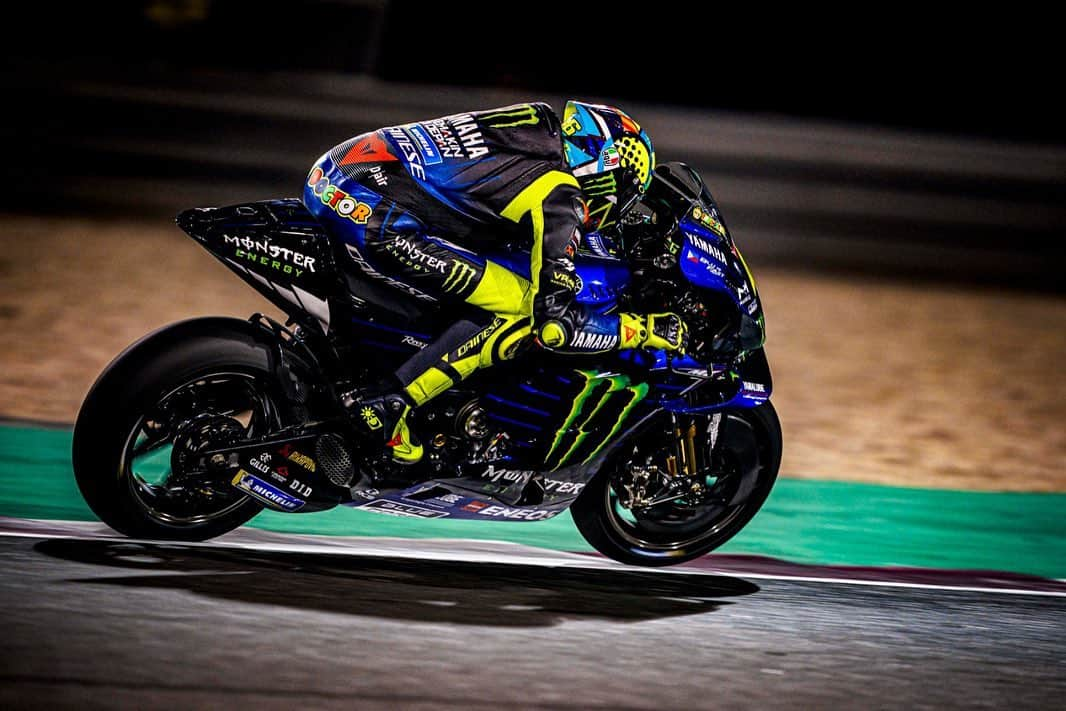 バレンティーノ・ロッシさんのインスタグラム写真 - (バレンティーノ・ロッシInstagram)「Losail circuit,Qatar MotoGp test,day2 📸 @gigisoldano @falex79」2月24日 18時06分 - valeyellow46