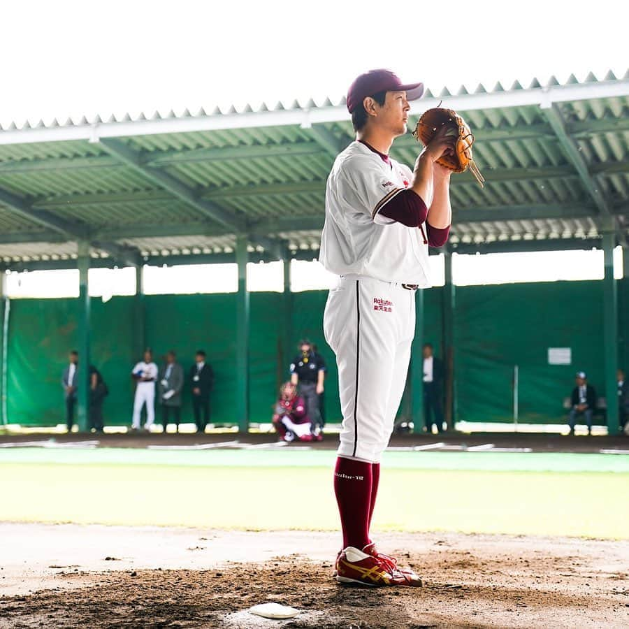 東北楽天ゴールデンイーグルスさんのインスタグラム写真 - (東北楽天ゴールデンイーグルスInstagram)「⚾️ 金武キャンプの振り返り📸 MyHEROへメッセージをよろしくお願いします👏🏼👏🏼 #rakuteneagles #NOWorNEVERいまこそ #日本一の東北へ #写真もイープレで #則本昂大 #涌井秀章 #黒川史陽  #石橋良太 #ブセニッツ #alanbusenitz」2月24日 18時17分 - rakuten_eagles