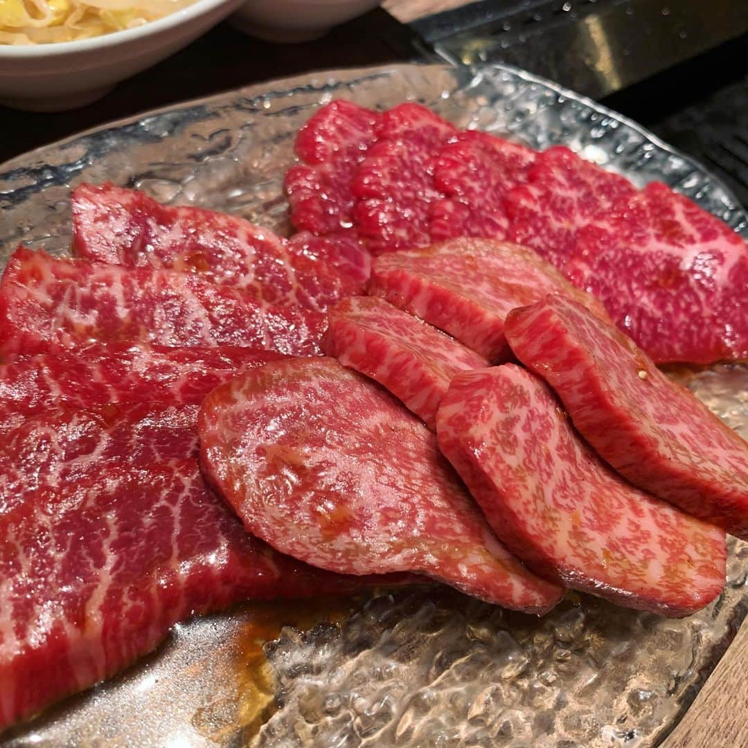 花奈澪さんのインスタグラム写真 - (花奈澪Instagram)「「YAKINIKU DAICHI ROPPONGI」﻿ ﻿ 俳優座劇場のある六本木。﻿ ﻿ 今江座長と同じ名前の焼肉屋がある！﻿ ってことで当時、スクエニさん＆冒険者メンバー何人かでご飯に。﻿ ﻿ お肉もワインもうまうまでした。﻿ ﻿締めのカレーも美味しかった...🍛 #焼肉 #yakinikudaichi #焼肉だいち六本木 #肉寿司 #焼肉大地 #今江大地 #俳優座劇場 #六本木 #さすがだいち #冒険者たちのホテル #なつかしい #終わらないドラクエ」2月24日 19時01分 - namio_dao