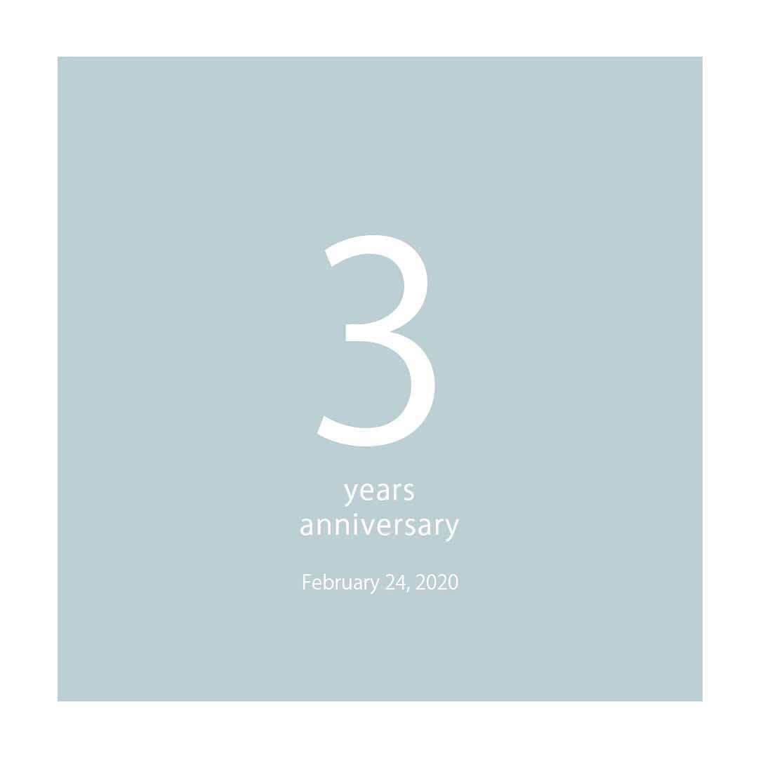 Moii／モイさんのインスタグラム写真 - (Moii／モイInstagram)「ー3 years anniversaryー ____________________________ みなさまに支えられて 本日2/24 Moiiは3歳の誕生日を 迎えることができました。 ご愛用、本当にありがとうございます♡  3年目のMoiiもどうぞよろしくお願いいたします。 ⚫︎⚫︎⚫︎ Minimal／Optimum／Identity −−−−−−−−−−−−−−−−−−−− #Moii #Moiioil #Moiibalm #Moiicream #lebel #naturalcosme #styling #haircolor  #hairstyle #hairarrange #モイ #ヘアケア #ヘアスタイル #ヘアスタイリング #スタイリング剤 #ヘアトリートメント #ヘアアレンジ #ハンドバーム #ボディクリーム #トリートメント #トリートメントオイル #ナチュラルコスメ #自然由来 #ヘアサロン #美容室 #美容学生 #ルベル #タカラベルモント」2月24日 20時13分 - moii_lebel