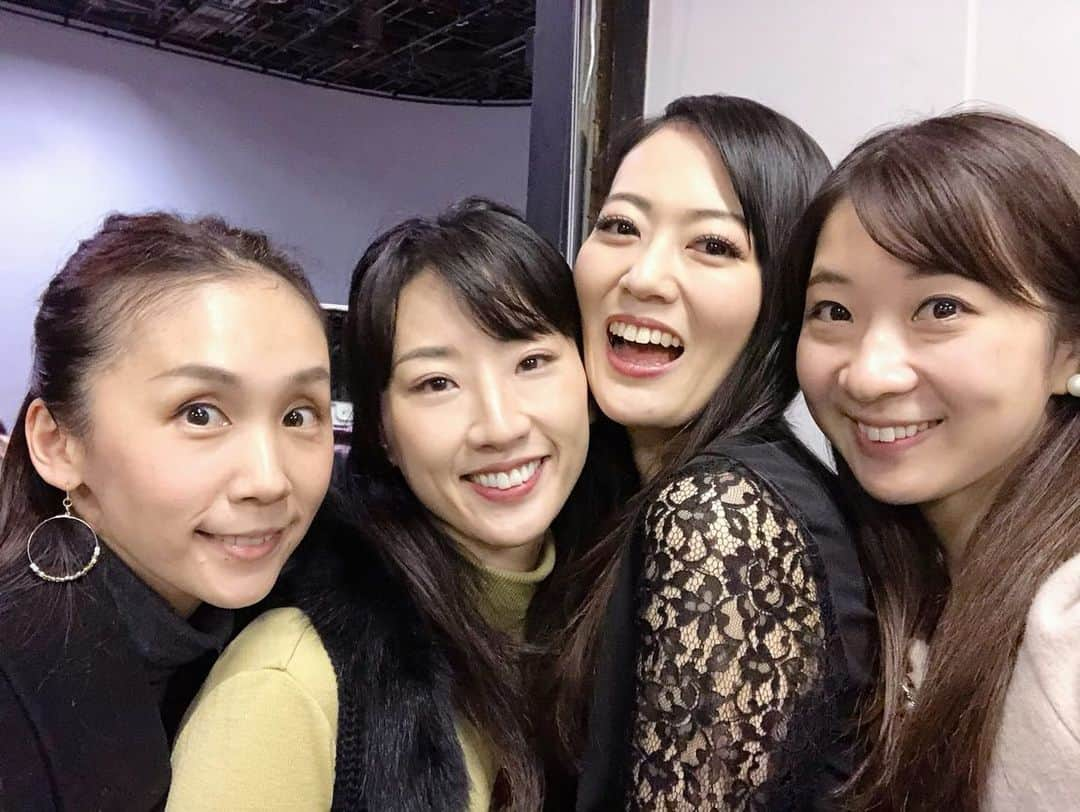 美翔かずきさんのインスタグラム写真 - (美翔かずきInstagram)「越乃リュウさんの感動的なライブに伺ってきました(๑>◡<๑) 素敵なお声と世界観に溜め息出ました〜😊❣️❣️❣️ 帰りはおひっさんとご飯食べれたし、ゆうきとおひっさん久しぶりに同時に会えた(≧∀≦) ゆうちゃんの留学前に会えてよかった！ まなさんのお隣で観させて頂きました❤️安心する😍  皆さんにもお会い出来て幸せな日でしたー！！！ もうすぐ、ちなちゃんの舞台観に行くし、また皆に会えるー❤️❤️❤️」2月24日 20時24分 - m_is_s_io_n