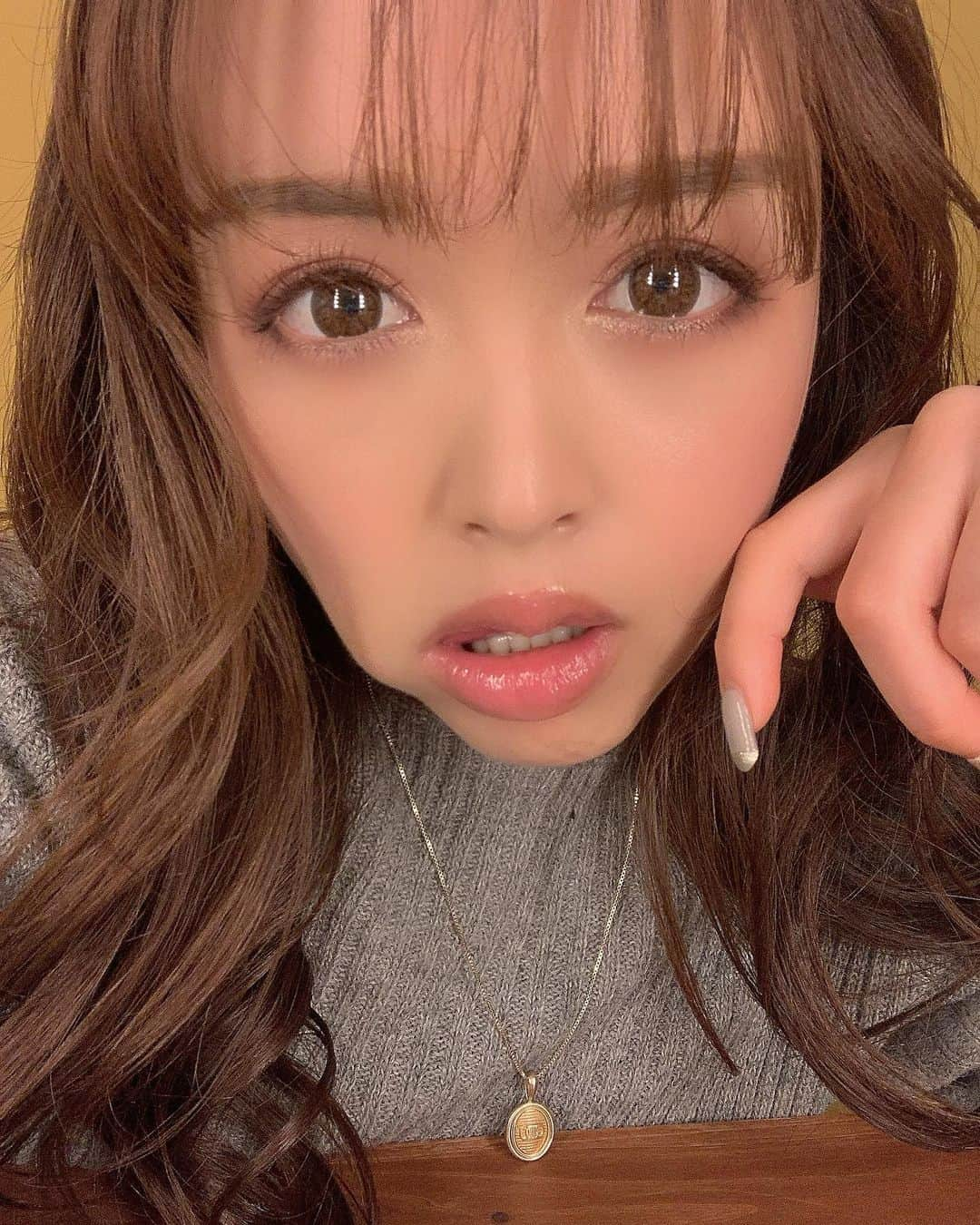 板橋瑠美さんのインスタグラム写真 - (板橋瑠美Instagram)「脂肪のお引越し大成功♡﻿ ﻿ ﻿ もう2年くらいかな？通っているSTCへ久々に💘﻿ ﻿ ﻿ ﻿ ﻿ 腰回り、背中、腕のお肉﻿ ↓﻿ 胸へ♡﻿ ﻿ ﻿ 太もものお肉を﻿ ↓﻿ お尻へ♡﻿ ﻿ ﻿ ﻿ 気持ちいいのに、﻿ 最高な時間なのにあっという間に起きたら理想の体になってる❤️﻿ ﻿ ﻿ ﻿ @stc__official  いつもボディメンテありがとうございます😊✨✨」2月24日 20時47分 - rumi_official_0616