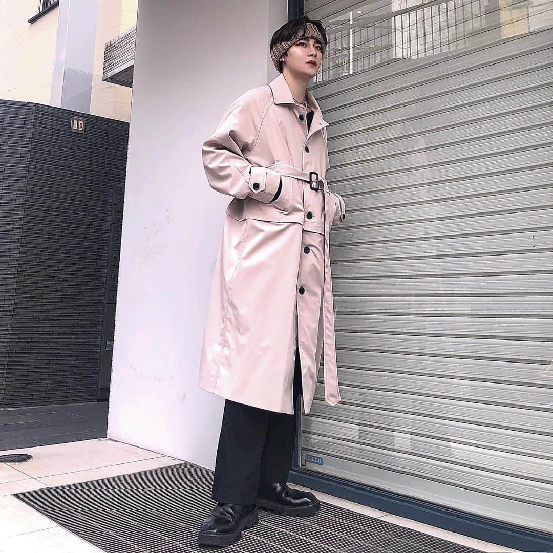 Yuitoのインスタグラム：「最近はヘアバンド安定😂 すごいお客さんに聞かれるからAstralでも取り扱おう😎🤟 @astral_plane_」