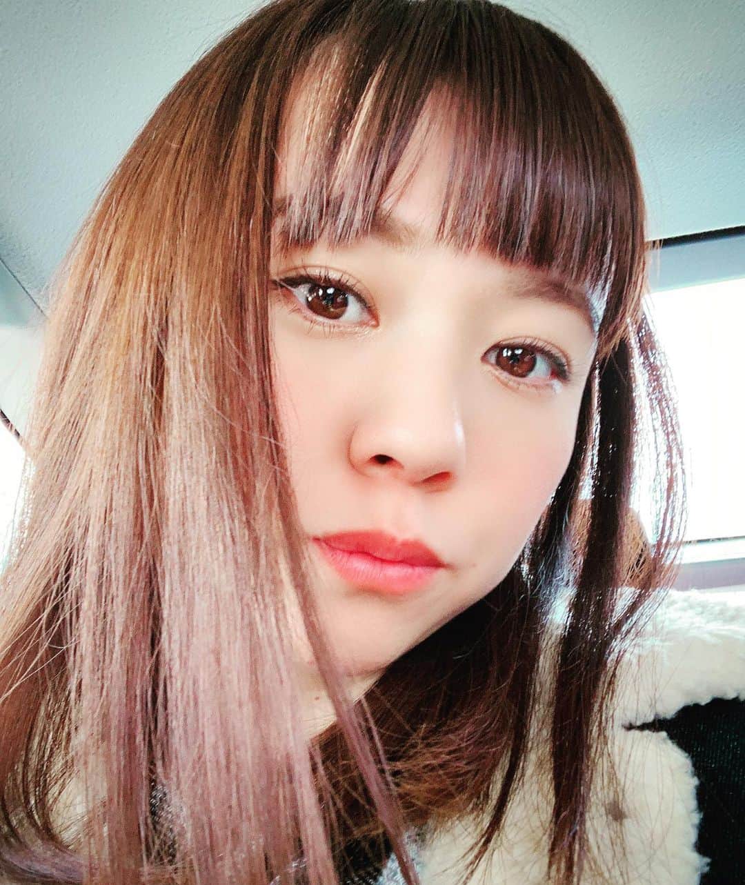 虎南有香のインスタグラム：「東京に戻ってきたけど… 早速、花粉にやられてます😷🌲 暖かくなってウキウキするけどムズムズもしますね💥👃 花粉もウイルスも無事に乗り切れますように🙏💦」