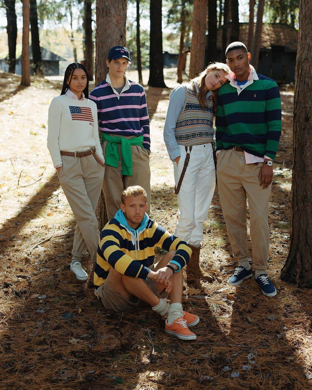 Polo Ralph Laurenさんのインスタグラム写真 - (Polo Ralph LaurenInstagram)「True to the sport's rough-and-tumble heritage, our rugby shirt stands up to repeated wear, on and off the field.  See more classic styles via link in bio.  #PoloRalphLauren #PoloRLStyle」2月25日 7時30分 - poloralphlauren