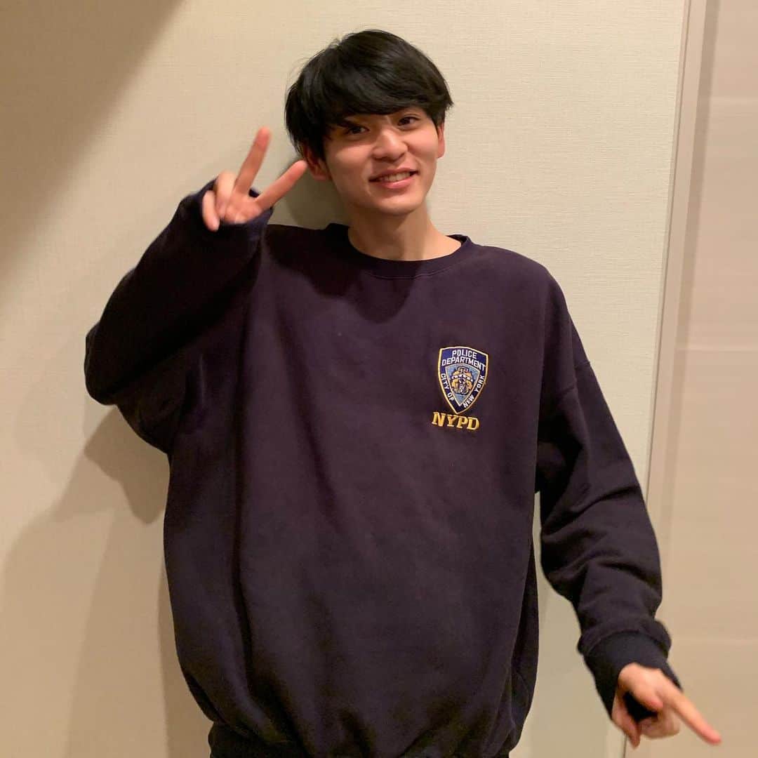 鈴木志遠のインスタグラム：「テラスハウスに入居しました！ みんなみてね👌 #terracehouse」