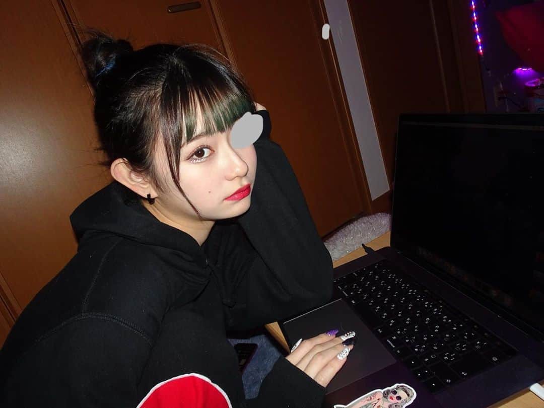 かれんのインスタグラム：「高画質怖いわ繊細過ぎ恐るべし  #なんかYouTube用のカメラで撮ってみた」