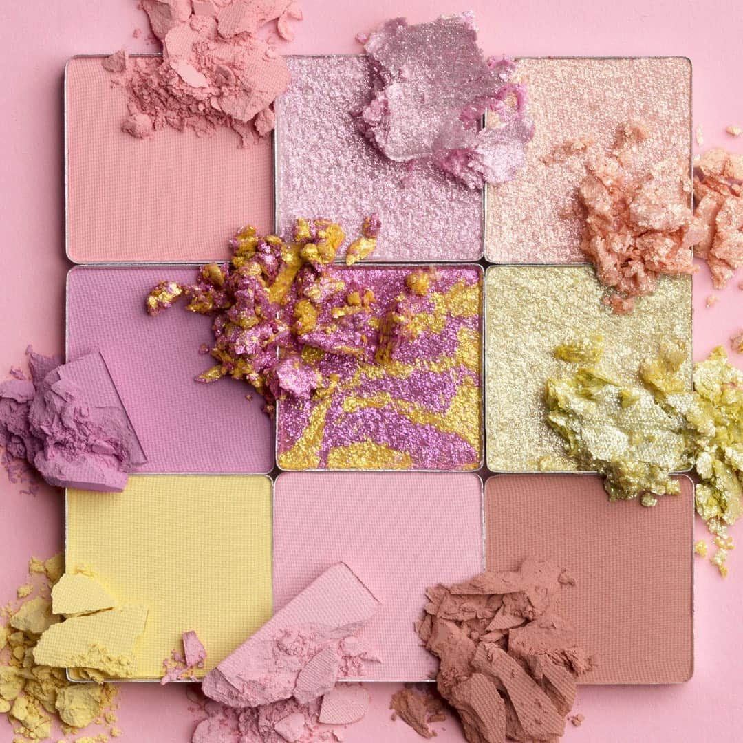 Huda Kattanさんのインスタグラム写真 - (Huda KattanInstagram)「Pastels = the new neutrals. Ballet pinks, blush peach mattes and sunshine yellows = so. good. 💕  ROSE PASTEL OBSESSIONS. ⠀⠀⠀⠀⠀⠀⠀⠀⠀ Dropping 1st March on shophudabeauty.com」2月25日 0時18分 - hudabeauty