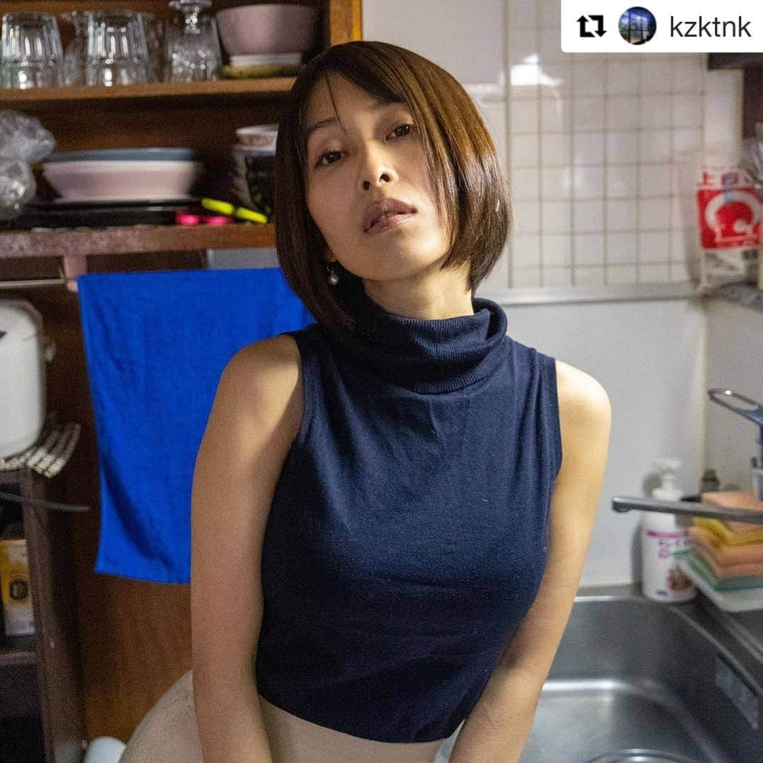 大塚咲さんのインスタグラム写真 - (大塚咲Instagram)「#Repost @kzktnk (@get_repost) ・・・ #キリトリセカイ #ファインダー越しのわたしの世界 #ファインダー越シノ私ノ世界 #カメラ好きな人と繋がりたい #カメラマンさんと繋がりたい #写真好きな人と繋がりたい #写真撮ってる人と繋がりたい #被写体募集 #ポートレート好きな人と繋がりたい #モデルさんと繋がりたい #モデル#モデル募集中#womanphotography #womanphoto #girlportrait #cameraman #photoshoot #photographer #asianbeauty #asianmodel #japanesegirl #japanesewoman #portraitgirl #portrait #cuteasian #cutelady  #glamour #girl #women」2月25日 0時27分 - otsukasaki_