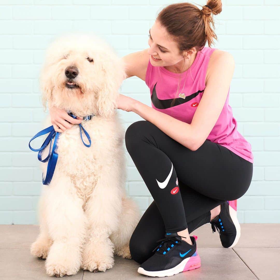 ロック&リパブリックのインスタグラム：「Will run for treats. 🐶(Same, tbh.) 🏃‍♀️Tap to shop Nike. #mondaymotivation #Kohls」