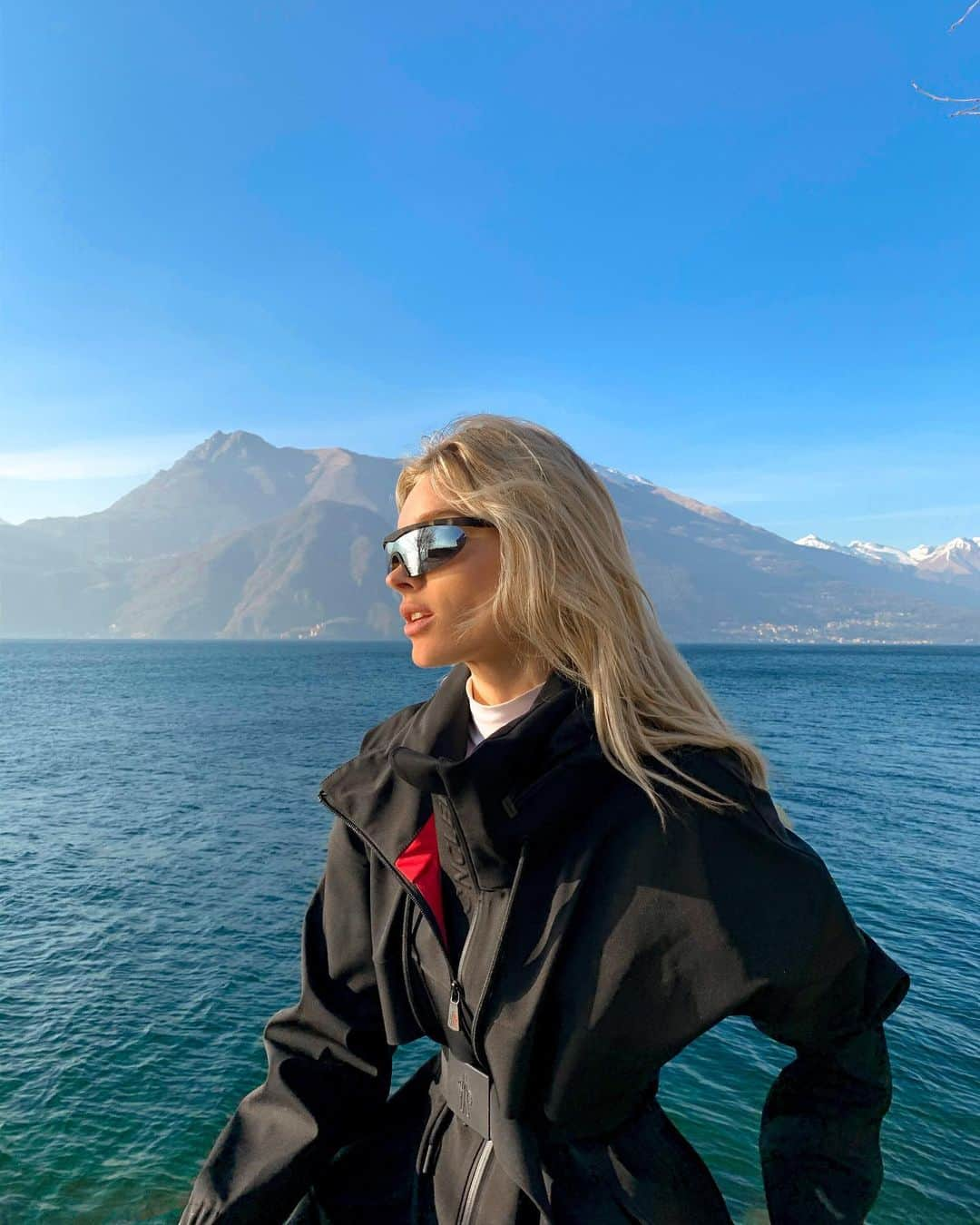 エルザ・ホスクさんのインスタグラム写真 - (エルザ・ホスクInstagram)「City escape❤️🏔」2月25日 4時27分 - hoskelsa