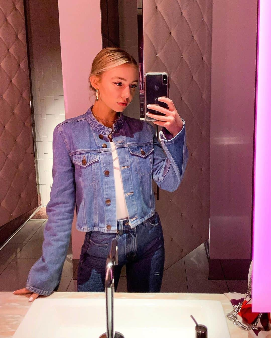 Cassie Brownのインスタグラム：「denim on denim🤘」