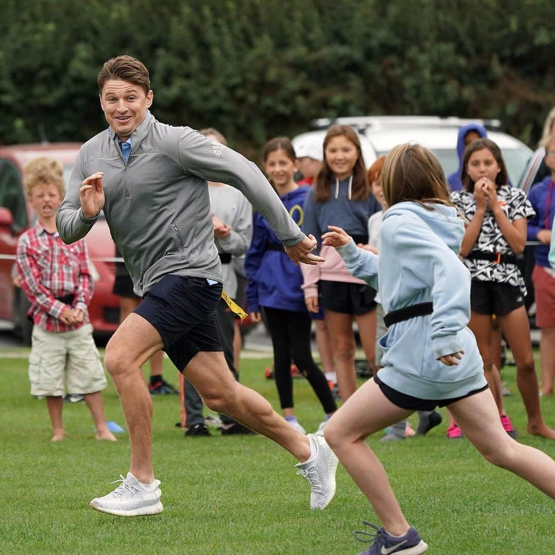 ボーデン・バリットさんのインスタグラム写真 - (ボーデン・バリットInstagram)「Fun start to the @nzopengolf week meeting the cool kids at Arrowtown Primary School.」2月25日 5時30分 - beaudenbarrett