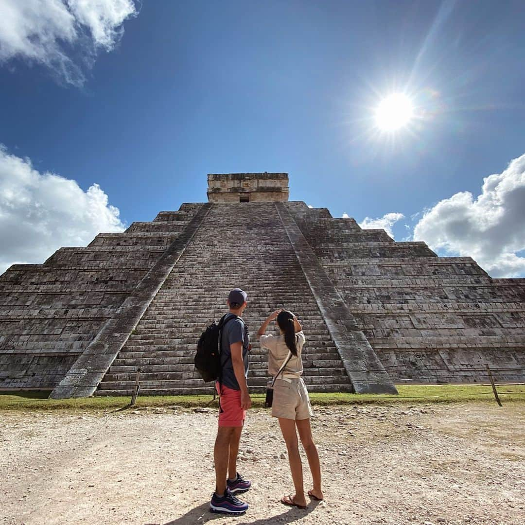 鈴木詩織さんのインスタグラム写真 - (鈴木詩織Instagram)「来てよかった！！ チチェン・イッツア遺跡🇲🇽 . 最近PS4でトゥームレイダーやり終わったばかりだったから親近感☺️ お天気にも恵まれてよかった〜☀️ . . . . . #shiorinsstravel#chichenitza#cancun#Mexico#🇲🇽#カンクン旅行#メキシコ旅行#チチェンイッツァ#チチェンイッツア遺跡#マヤ文明」2月1日 15時09分 - shiorin0802suzuki