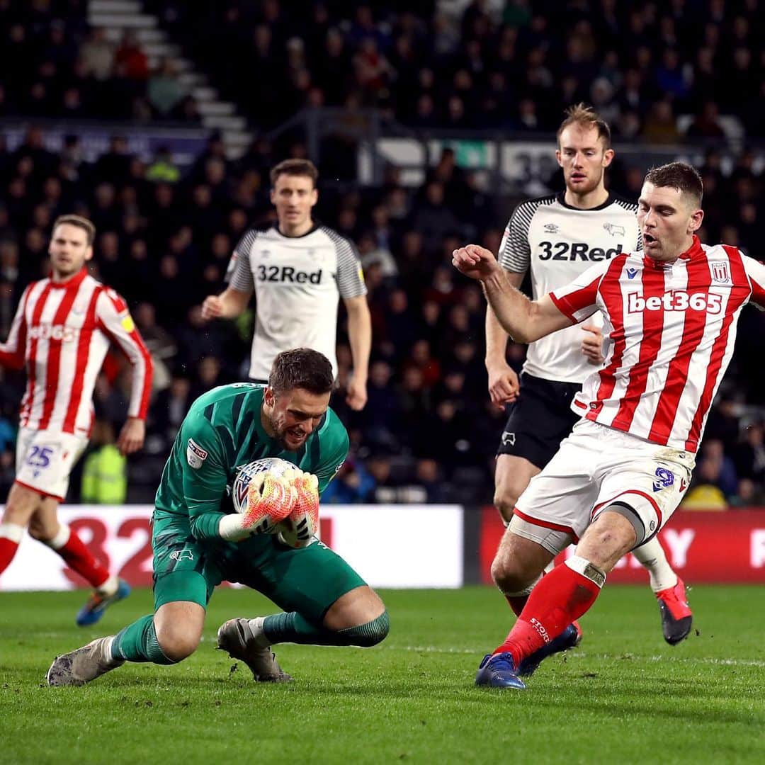 ベン・ヘイマーのインスタグラム：「Great result tonight! Thanks for the fantastic support! 🐏💪🏻」