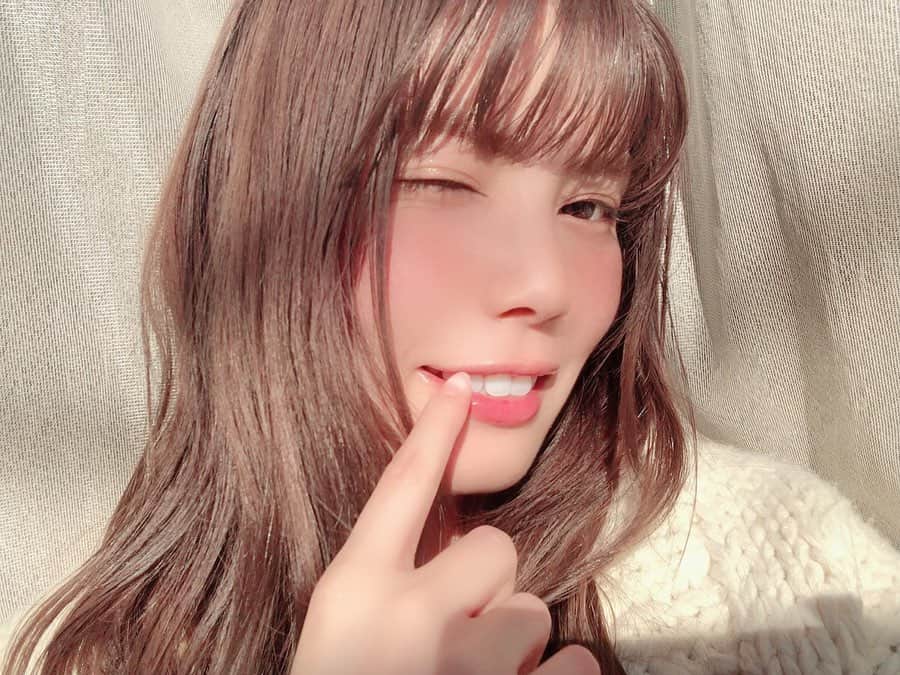増田愛里菜のインスタグラム：「. おはよう🌞 . 学芸大学にある 【ブランデンタルケア クリニック @burandentarukea 】さんで、デンタルスパを受けてから2週間〜🦷✨✨ . . ホワイトニング(#オフィスホワイトニング )を受けてきたよ😍 . . . 一年前にホワイトニングしてから1トーンしか下がってなかった🙌 . 今回も1番明るい色の隣の白さまで明るくなったよ😬✨ . . スタッフさんもみんな美人で優しくてクリニックの雰囲気も凄くいいの〜👱🏻‍♀️💕 . また半年後にお世話になります🙇‍♀️🙇‍♂️ . . . 📍場所は#学芸大学駅 から徒歩1分だよ🚶‍♀️ . . #ホワイトニング #ホームホワイトニング #白い歯 #歯医者 #ブランデンタルケアクリニック #学芸大学 #完全個室 #メンテナンス #デンタルスパ #美容 #beauty #burandentarukea」