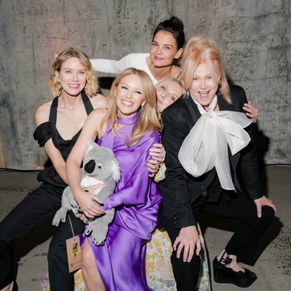 ナオミ・ワッツさんのインスタグラム写真 - (ナオミ・ワッツInstagram)「Such an incredible evening with so many old and new friends. Loved honoring 👑 @kylieminogue  AND... @_aaausa made over $1million and all was donated to @redcrossau !!! Wonderful to see everyone come together to help heal beautiful 🇦🇺 ❤️ 🐨 xox」2月1日 9時16分 - naomiwatts