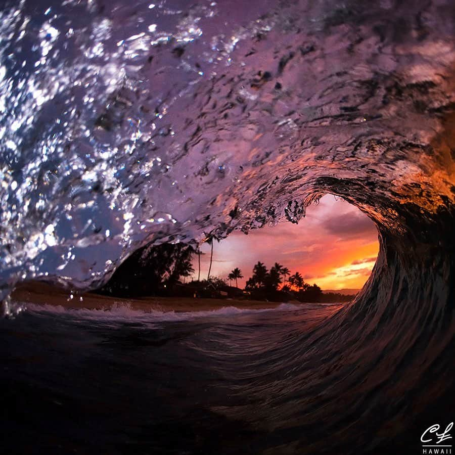 クラーク・リトルさんのインスタグラム写真 - (クラーク・リトルInstagram)「💜❤️💛 #hawaii #sunset #paradise #clarklittle 🆑」2月1日 10時02分 - clarklittle