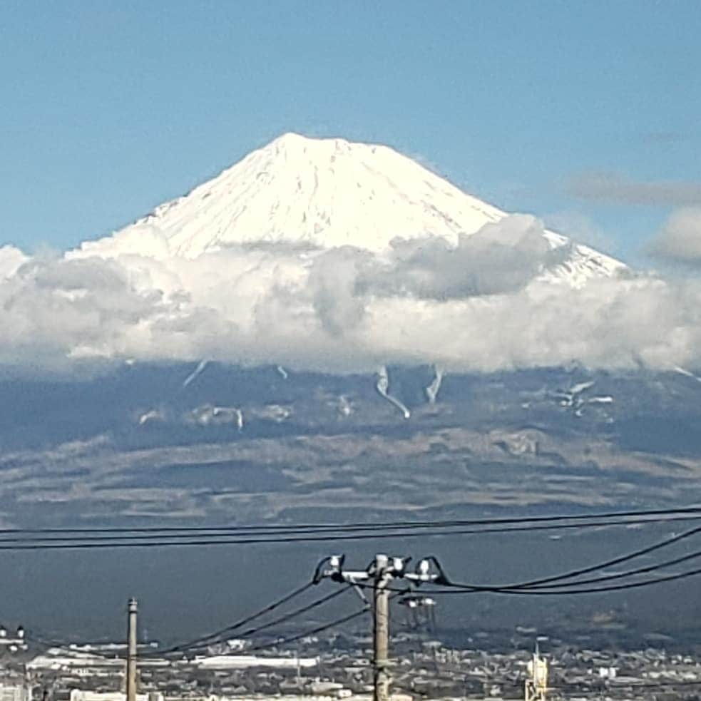 平井富子さんのインスタグラム写真 - (平井富子Instagram)「神戸からの新幹線、富士山は相変わらず美しい～！」2月1日 10時56分 - enchantewithd