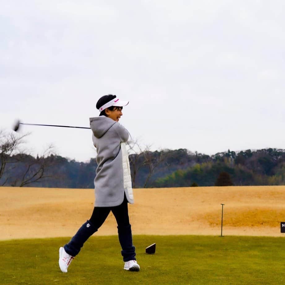 安藤あいかさんのインスタグラム写真 - (安藤あいかInstagram)「楽しそう  #これでも真面目にやってます #golf #ゴルフ女子」2月1日 11時09分 - aikaando