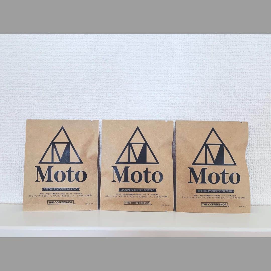 motoのインスタグラム：「【2/6Moto cafe vol.10の物販】 ☕️Motoロゴ入りcoffee dripbag ¥1,000- / 3個  #シンガーソングライター #Moto #coffee #コーヒー」