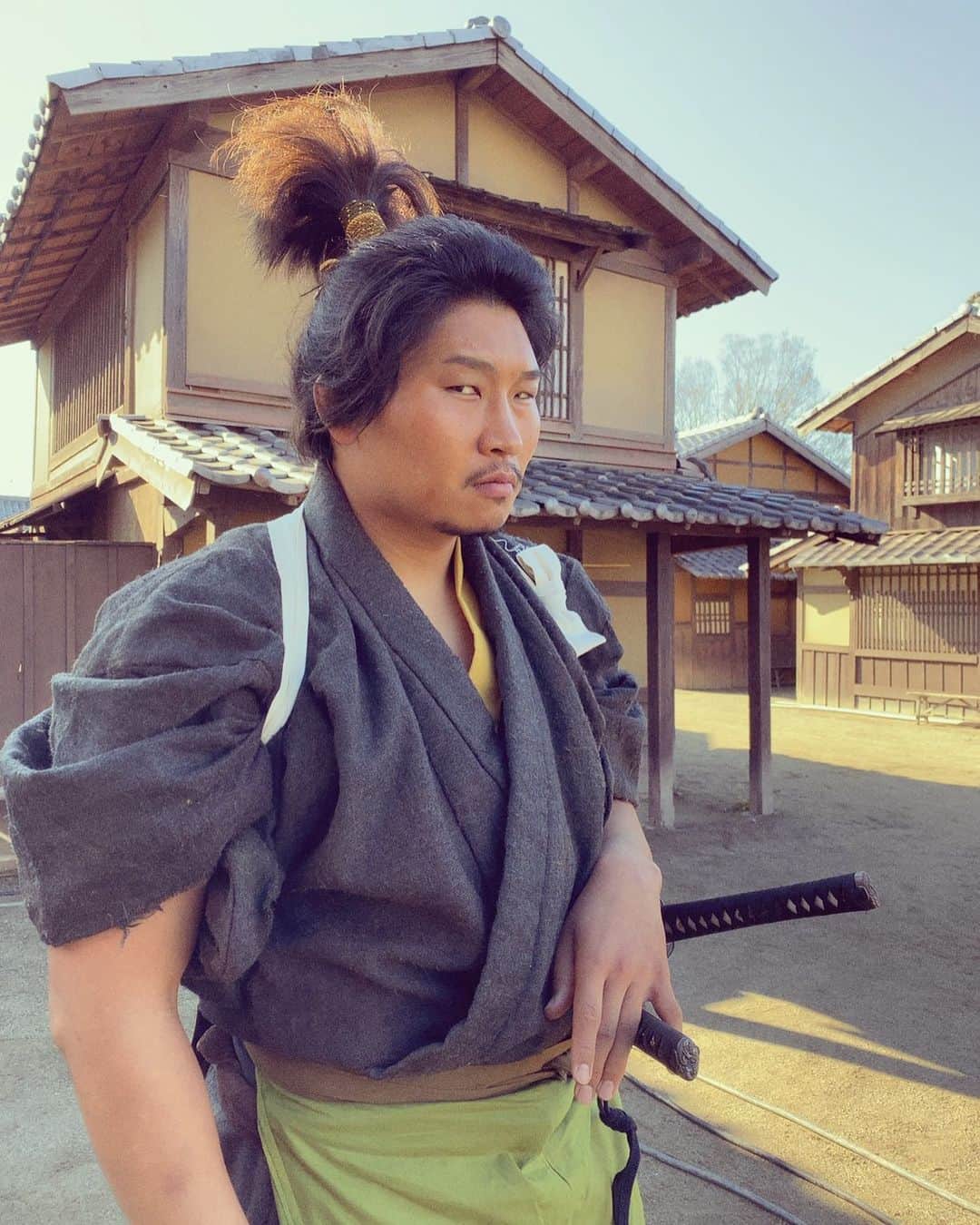 稲垣啓太のインスタグラム：「武蔵です。 マイナビバイトのCMが公開されました。メイキング映像も公開中です。https://lnky.jp/pfLzmuB #マイナビバイト #バイト探しサムライ」