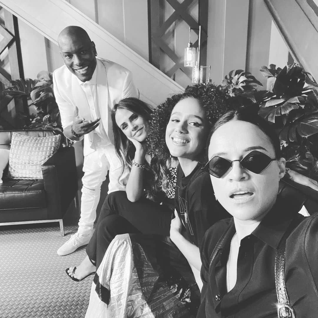 ミシェル・ロドリゲスのインスタグラム：「So wild to be in Miami & 18 years of Fast & Furious life flash on the screen,  we witnessed each other grow up with the fans right at our side evolving with us the whole way it’s beautiful to see the loyalty, the love, & the honesty of the crowd, if I ever forget why we do this, I was reminded today in Miami✨🌬」