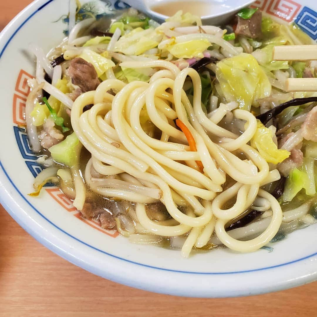 田畑竜介さんのインスタグラム写真 - (田畑竜介Instagram)「お久しぶりの長崎亭🍜  気づけば、ずいぶん支店が増えていた👀 けど、やっぱり本店で😋  #福岡市 #長崎亭 #ちゃんぽん」2月2日 0時09分 - tabacchi_rkb