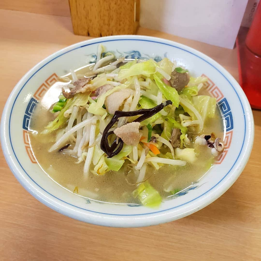 田畑竜介さんのインスタグラム写真 - (田畑竜介Instagram)「お久しぶりの長崎亭🍜  気づけば、ずいぶん支店が増えていた👀 けど、やっぱり本店で😋  #福岡市 #長崎亭 #ちゃんぽん」2月2日 0時09分 - tabacchi_rkb