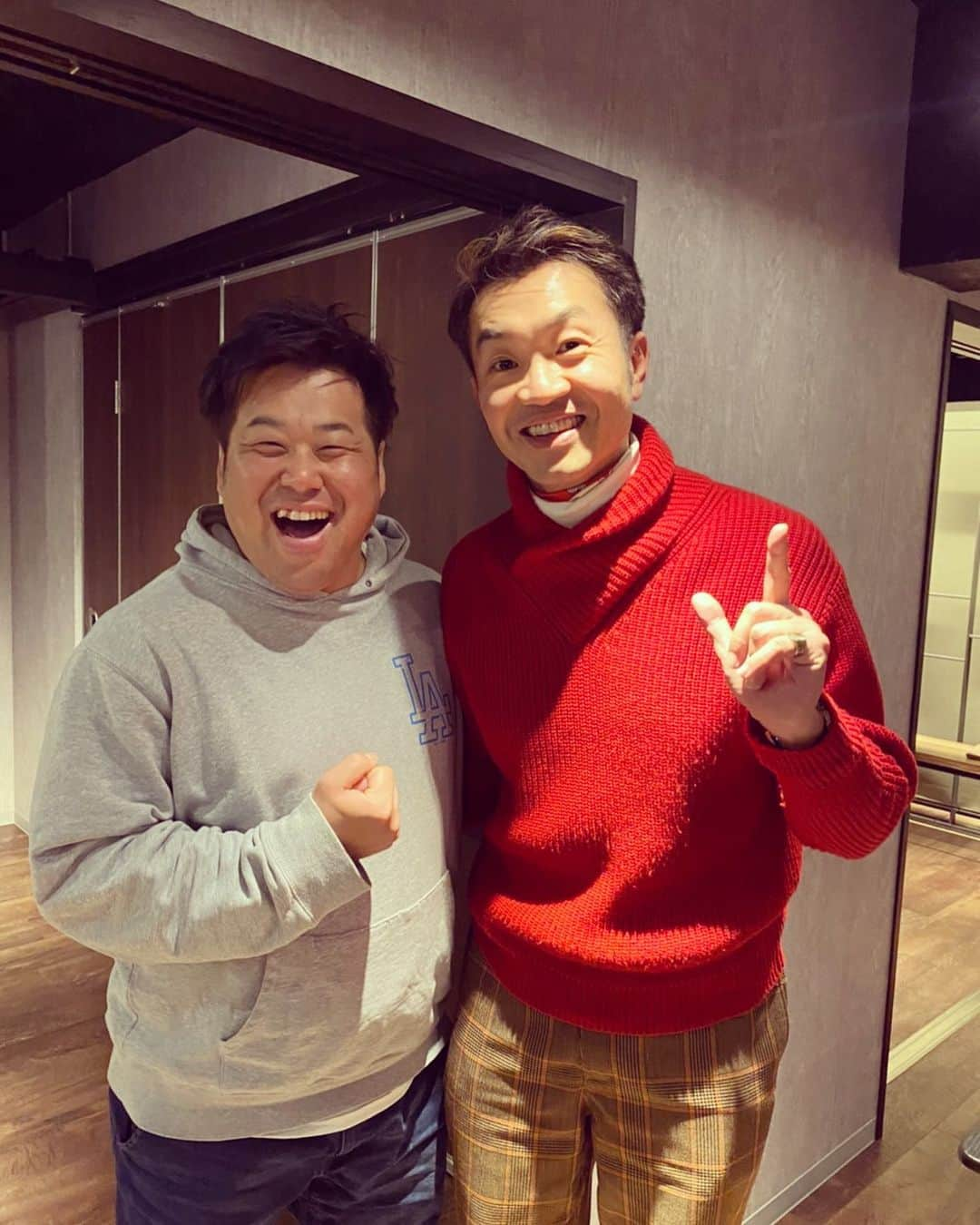 岩橋良昌さんのインスタグラム写真 - (岩橋良昌Instagram)「大抜卓人さん #めちゃ素敵な人 #仕事とか音楽とかのお話聞けて感激やがな #お人柄に感激やがな #久保田利伸さんのお話しできて感激やがな #FM802 #DJ #オオヌキタクト　さん」2月2日 0時35分 - maeeeeen1084