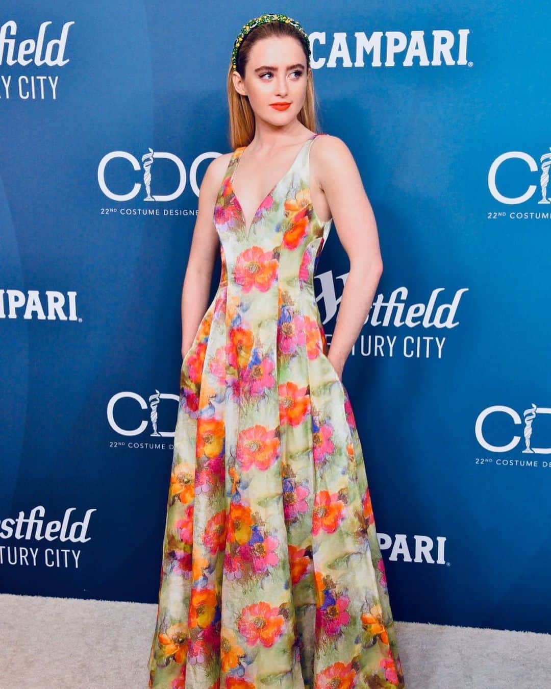 プラバルグルンさんのインスタグラム写真 - (プラバルグルンInstagram)「The lovely @kathrynnewton wearing the technicolour floral gloss finish V neck molded seam dress from the Pre-Fall 2020 collection while attending the Costume Design Guild Awards #prabalgurung #pgworld」2月2日 0時40分 - prabalgurung