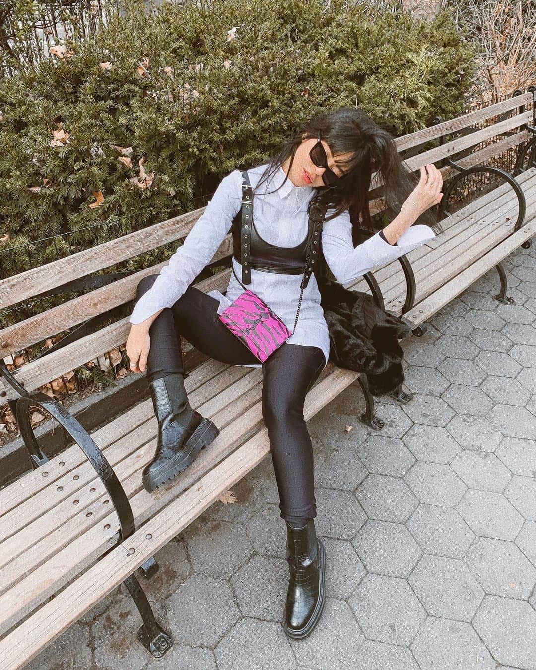 Gabriela Salesのインスタグラム：「O que vocês querem ver aqui em #NY além da minha beleza? Aloka kkkkk to brincando #RMemNY」