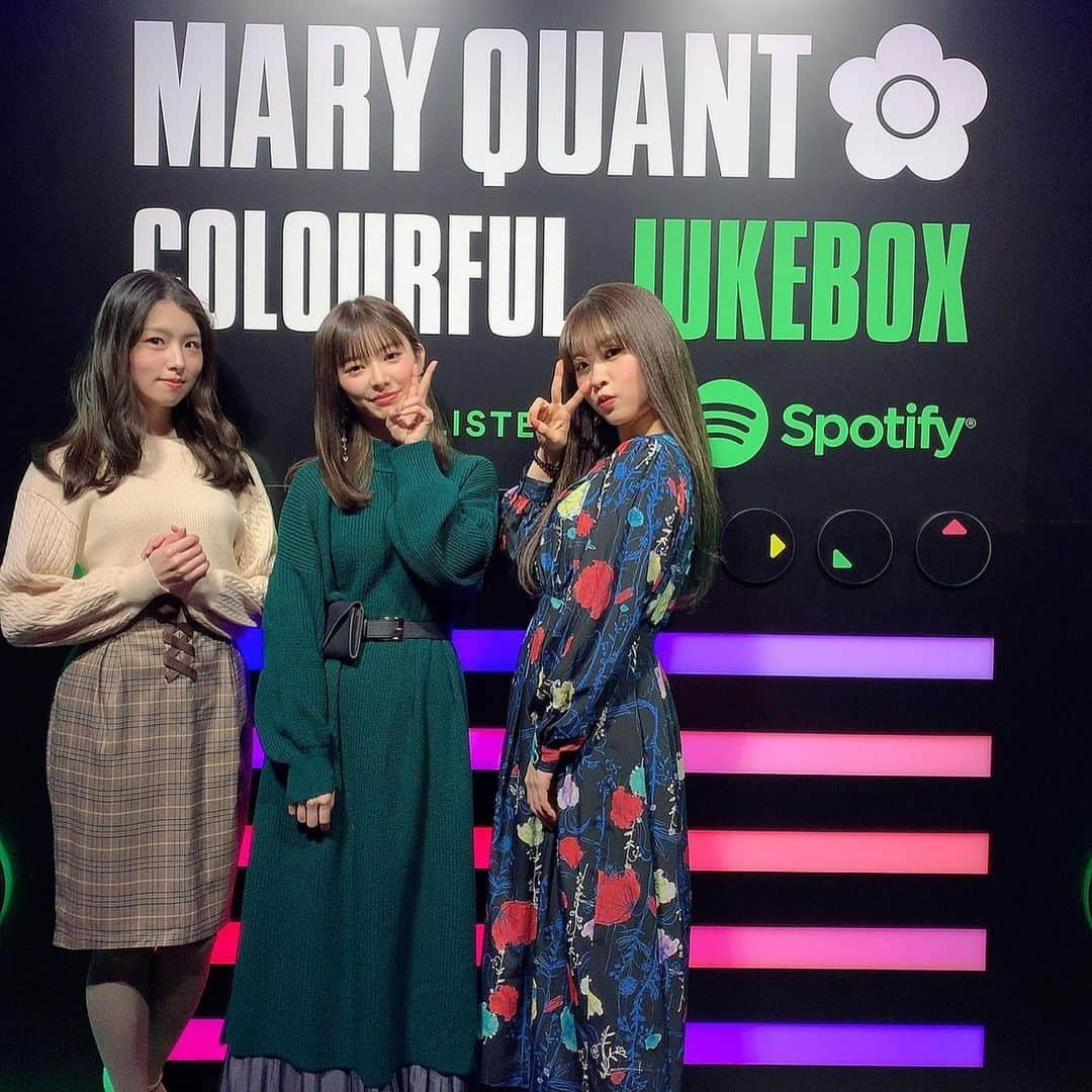 中西智代梨さんのインスタグラム写真 - (中西智代梨Instagram)「🌈🌈🌈💙💛❤️ #maryquant  #eyeopener  #mqevent #colourfuljukebox」2月1日 16時22分 - sukiyaki_daisuki512