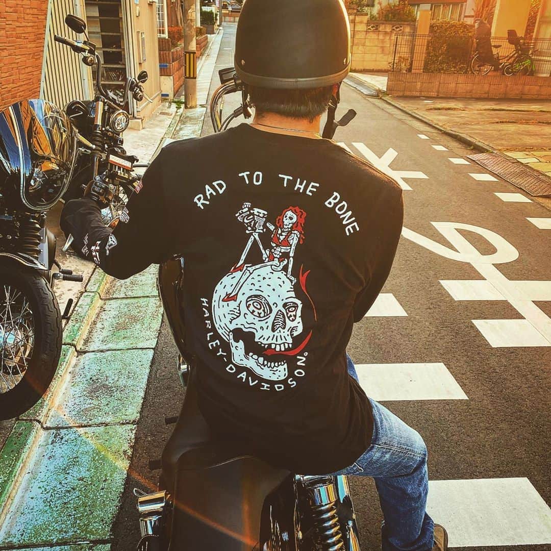 神田穣のインスタグラム：「いつもお世話になってるバイク屋さんへ🛵 #harleydavidson #ハーレーダビッドソン #はーれーだびっどそん #バイク」
