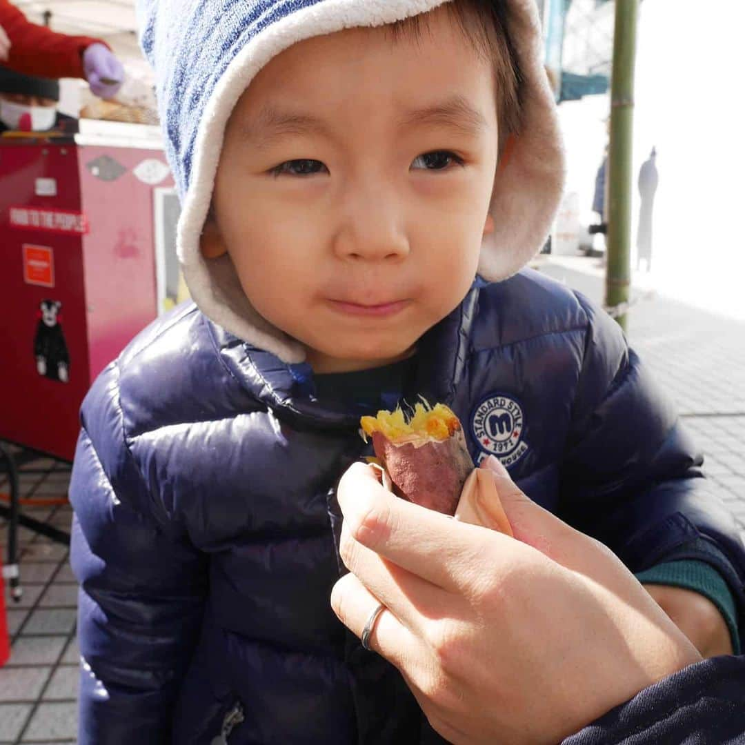 本仮屋リイナさんのインスタグラム写真 - (本仮屋リイナInstagram)「２月、焼き芋にがっつく🍠 #february #フェブラリーイナ」2月1日 16時53分 - riina_motokariya