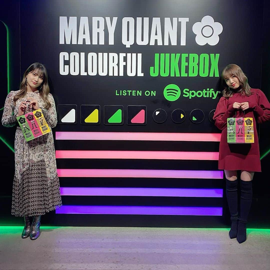 加藤玲奈のインスタグラム：「❤️🧡💛 @maryquant_official 💚💙💜 #maryquant #eyeopener #mqevent #colourfuljukebox」