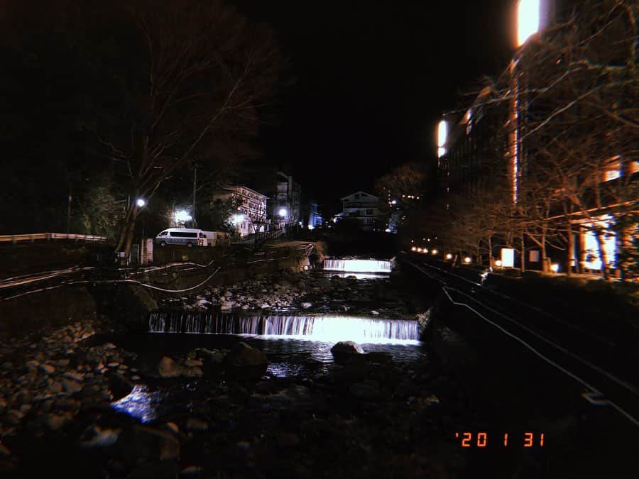 山崎桃子さんのインスタグラム写真 - (山崎桃子Instagram)「家族で箱根小旅行♨️ 古き良き。 近くにあるって良いな。 やっぱ横浜が最高😇 #箱根小旅行  #温泉」2月1日 16時57分 - momochan0910