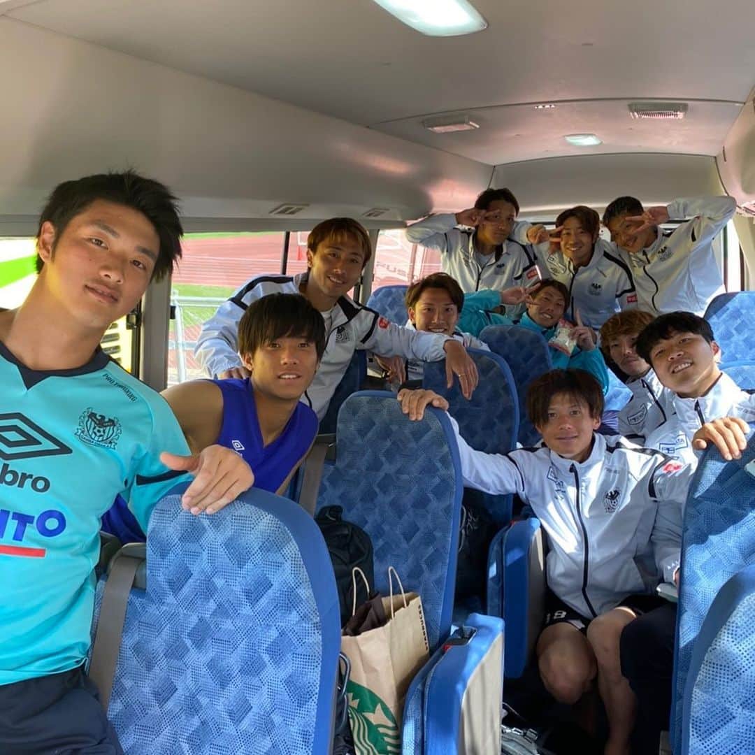 のインスタグラム：「今日でキャンプ終わりました〜⚽️ 大阪に帰っても開幕に向けて みんなでいい準備していきます💪」