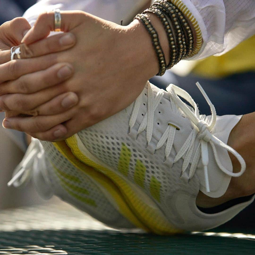 adidas Runningさんのインスタグラム写真 - (adidas RunningInstagram)「Reflect. Run. Reconnect. Repeat.⁣ FOCUSBREATHEIN footwear and apparel, available now. ⁣ --⁣ #FocusBreatheIn #adidasRunning⁣ #Running #Runners #RunningShoes」2月1日 18時04分 - adidasrunning