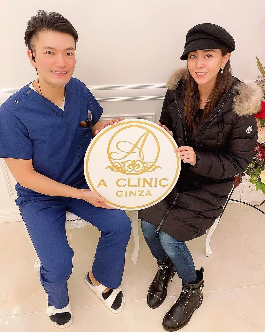 若尾綾香さんのインスタグラム写真 - (若尾綾香Instagram)「☆ A clinic銀座の@dr.komatsu_rui 先生に HIFUとホッカイロの低温火傷痕を ピコスポットで除去してきました！ 結構大きいでしょ？笑 拳くらいの大きさの火傷痕なので、 終わった直後からは激痛というか 燃えてる感じがしました！ 2日目は痛くなくなったよ٭¨̮ 1週間くらいで瘡蓋がとれて 綺麗になるみたいなので経過が楽しみ♡ 数年気になっていたので勇気だして良かった😭 ホッカイロの貼りっぱなしは 低温火傷する可能性あるので 皆さまお気をつけ下さい。 . . ※DM着てましたがタトゥーはないです🙅‍♀️ #aclinic #aclinic銀座#Aクリニック#美容クリニック#美容皮膚科 #美肌 #エイジングケア#リフトアップ#ピコスポット#火傷痕除去#しみとりレーザー」2月1日 18時39分 - ayaka_wakao