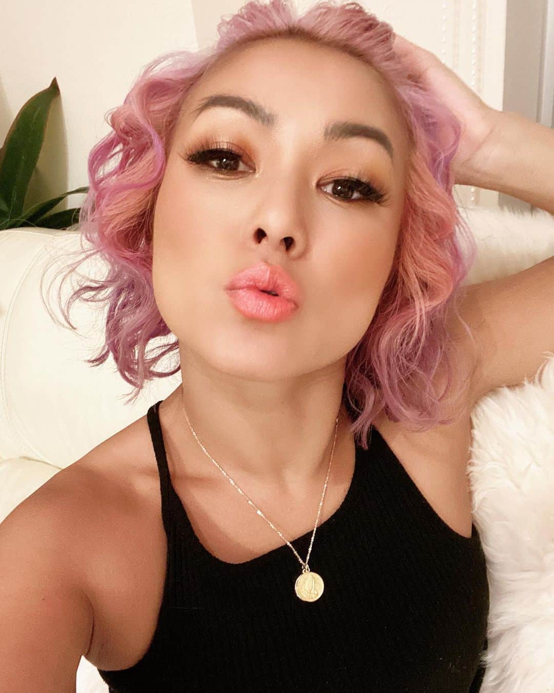 Nazukiのインスタグラム：「Hallo February💋  #february  #makeup #mamalife」