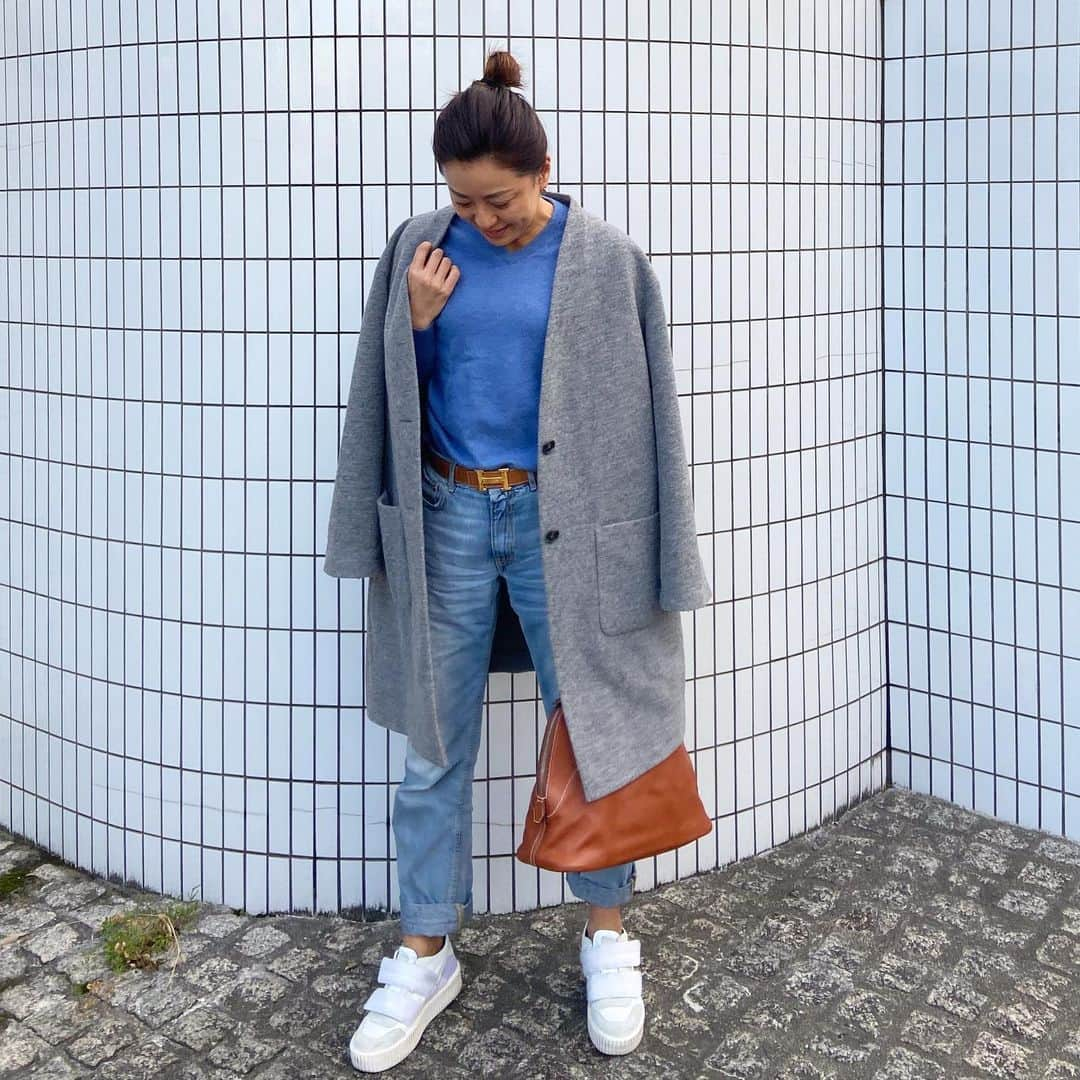 keikobun34さんのインスタグラム写真 - (keikobun34Instagram)「・ 2月START ▷▶︎▷▶︎ ・  Gray✖︎Blue➕Camel 🤍✖️💙➕🤎 ・  #uniqlo#ユニクロ#uniqloginza  #acnestudios#acne #mm6#hermes  #スニーカーコーデ#スニ女 #大人のuniqlo #大人ユニクロ #大人カジュアル#シンプルコーデ #カジュアルコーデ #アラフィフ#アラフィフコーデ #アラフィフファッション #アラフォー#アラフォーコーデ #アラフォーファッション #今日のコーデ #40代ファッション #40代コーデ」2月1日 19時44分 - keikobun34