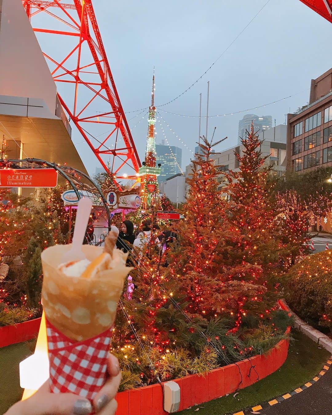 のインスタグラム：「クレープって見つけたら食べちゃう🥞🍹」