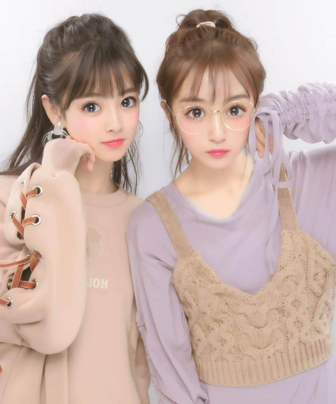 山本彩加さんのインスタグラム写真 - (山本彩加Instagram)「﻿ ﻿ Seventeen 3月号本日発売♡﻿ ﻿ ﻿ ﻿ ﻿ この時期になると女の子は﻿ ドキドキしちゃうよね♡﻿ そんなバレンタイン企画や﻿ プリクラで盛るには❤︎﻿ ﻿ ﻿ ﻿ たくさん秘訣が載ってます♡﻿ ﻿ ﻿ ﻿ ﻿ ぜひ、見て感想も教えてね♡﻿ ﻿ ﻿ ﻿ #seventeen #バレンタイン #valentine #ぷりんと倶楽部」2月1日 20時03分 - ayaka48_yanyan