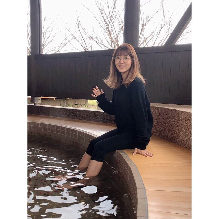 中山美香さんのインスタグラム写真 - (中山美香Instagram)「雨晴曇、盛り沢山な天気の中。 お花見、足湯に露天風呂、河津名物わさび丼。 河津を満喫した1日となりました😊 . . . #河津桜 #桜 #河津 #伊豆 #わさび丼  #海 #温泉 #足湯 #露天風呂 #伊豆急  #伊豆七島 #次は島へ行きたいな と #cherryblossom #flower #kawazu #izu」2月1日 20時08分 - mika5nakayama