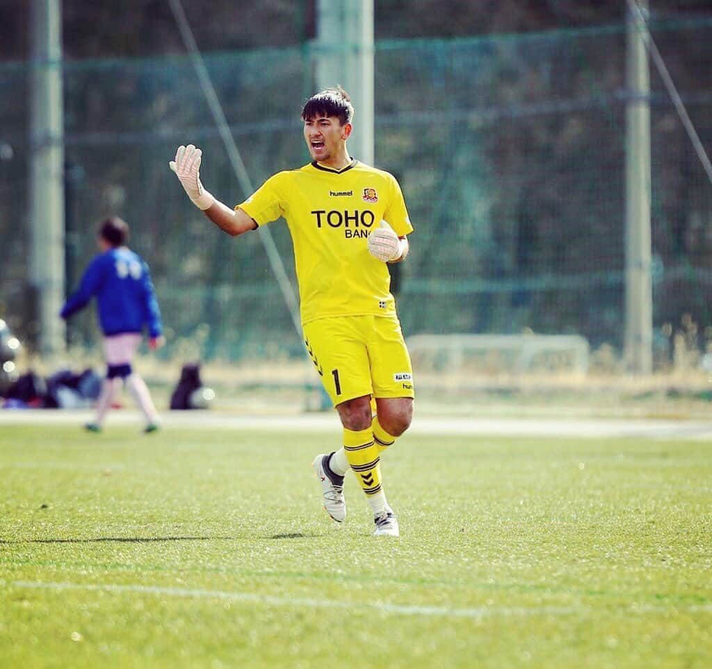 のインスタグラム：「Just be yourself. Non potrò mai perdere  la mia parte italiana. 順調にスタートしました。 #fukushimaunitedfc#fukushima#love#play#football#new#season#new#challenge#number#1」